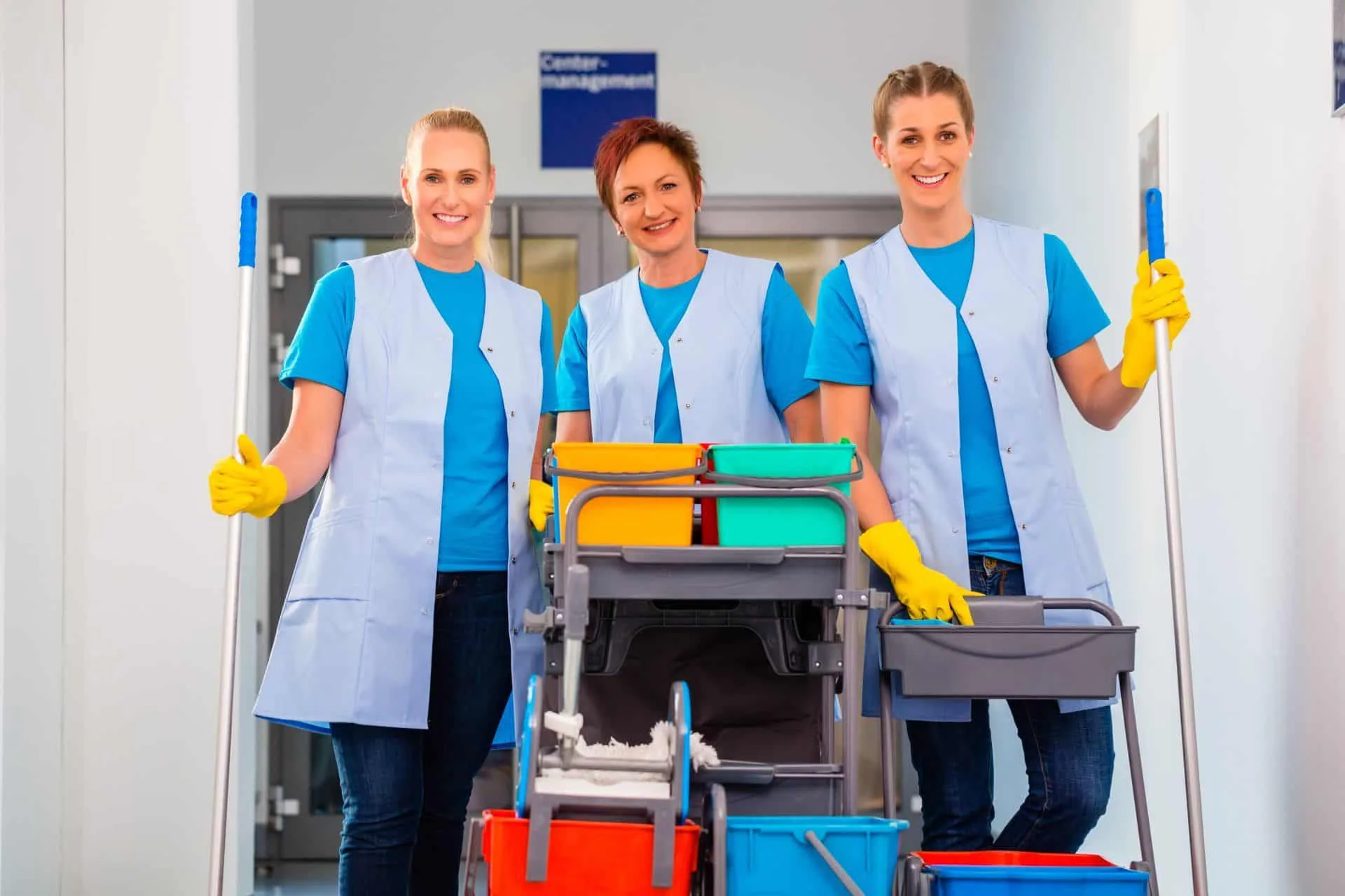 What to Look for When Hiring a Cleaning Company 2 Cleaning professionals Fargo