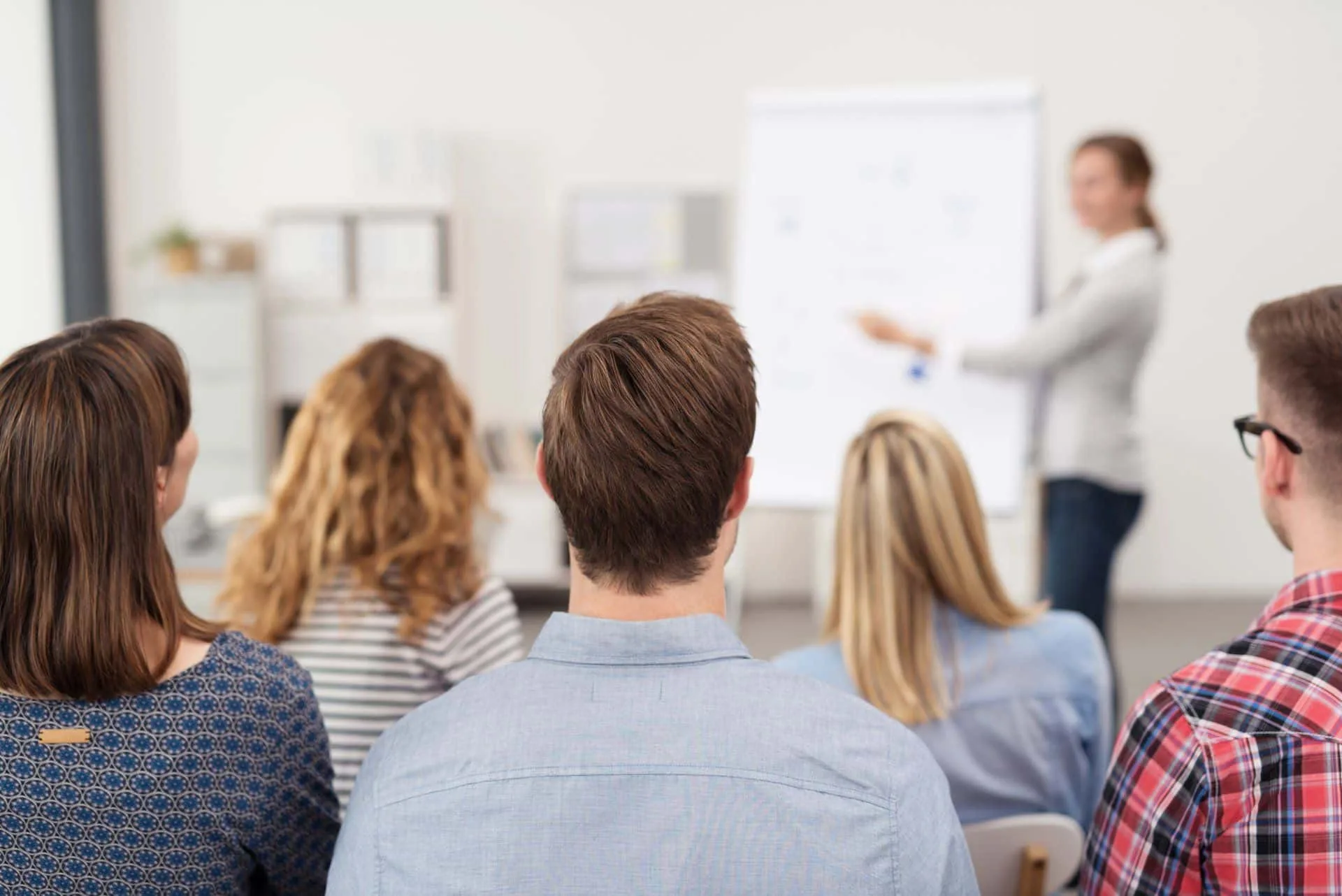 What to Look for When Hiring a Cleaning Company 9 Employee training