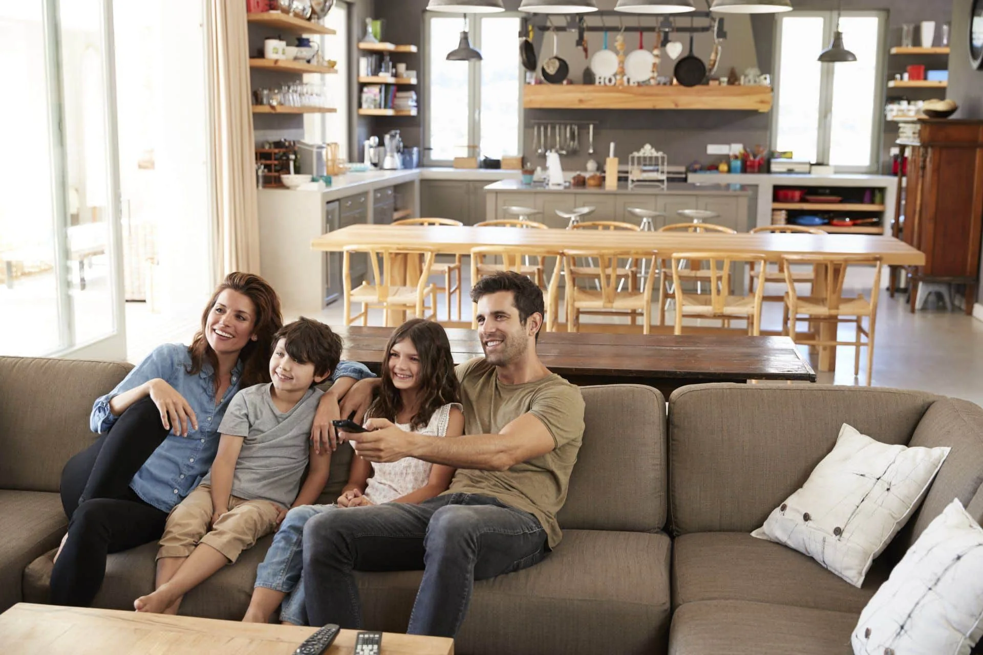 A Weekly Cleaning Schedule That's Quick and Easy 20 Family Time Watching TV. Rest time should bea part of your weekly cleaning schedule.