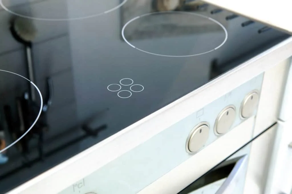 How to Clean a Glass Stovetop 2 A sparkling clean glass stovetop