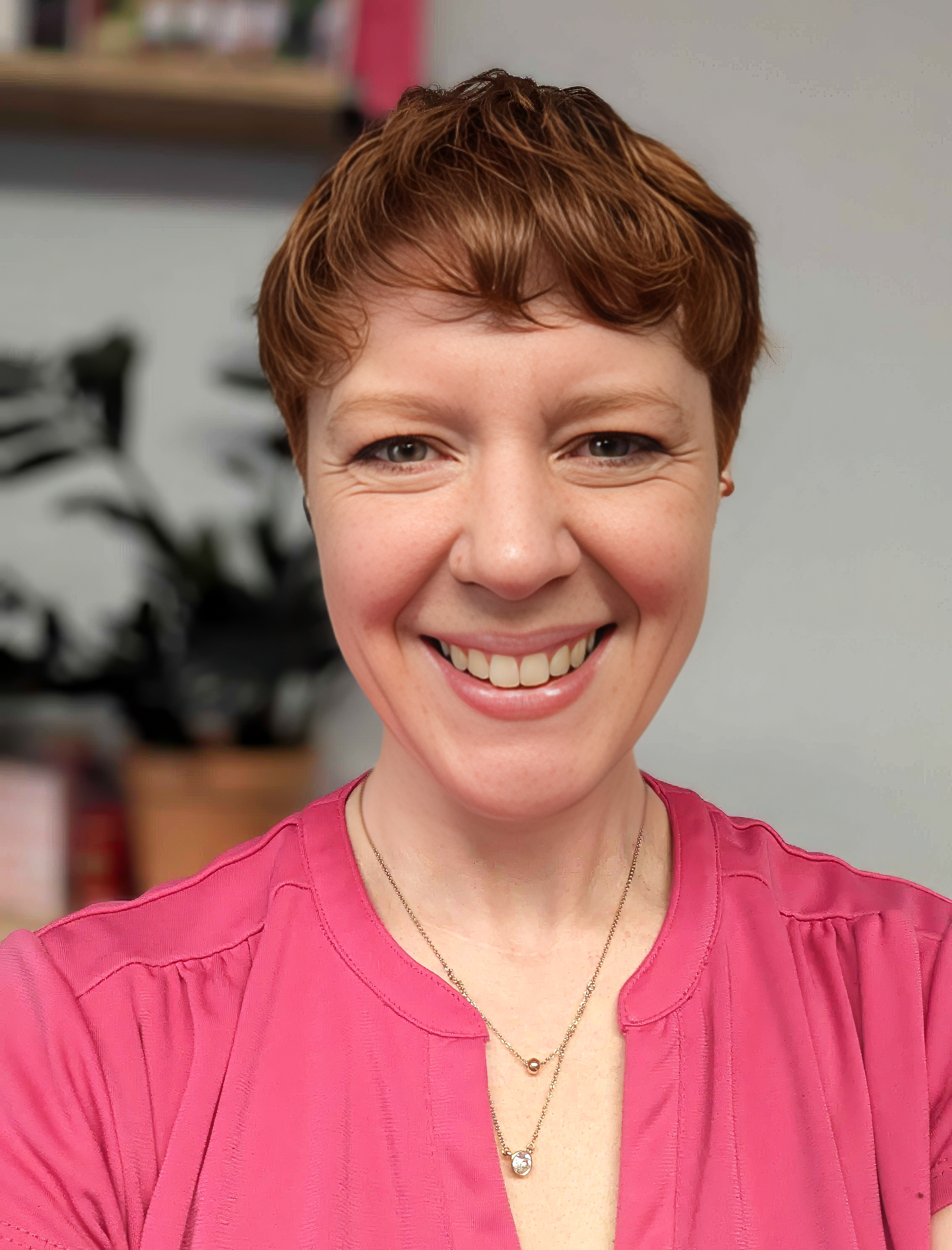 Lindsey portrait scaled